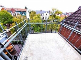 Hauptbild Komfortables Apartment mit Südbalkon und neuer EBK in zentraler Lage